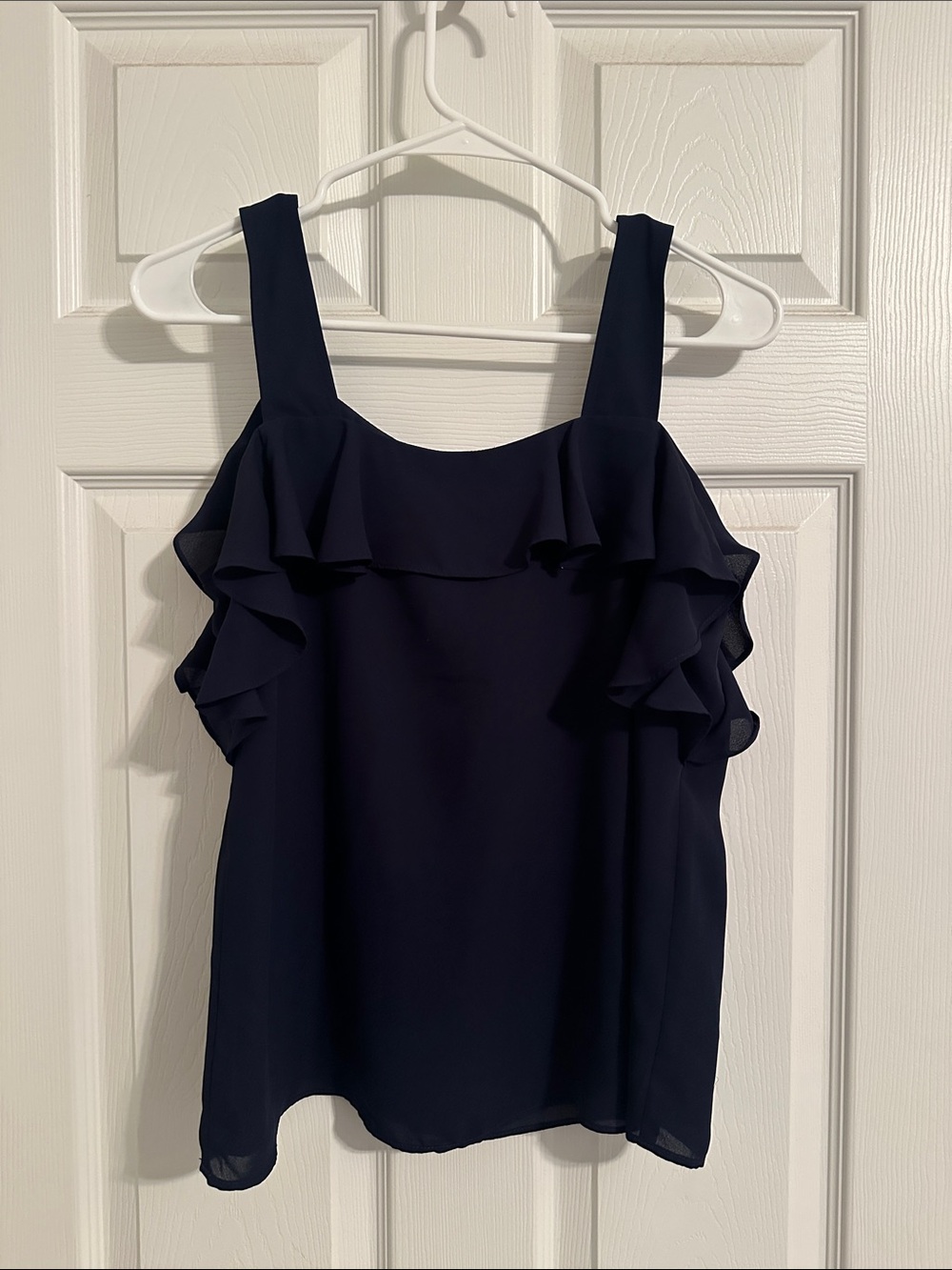Banana Republic Navy Ruffled Sleeveless Women's Going Out Top